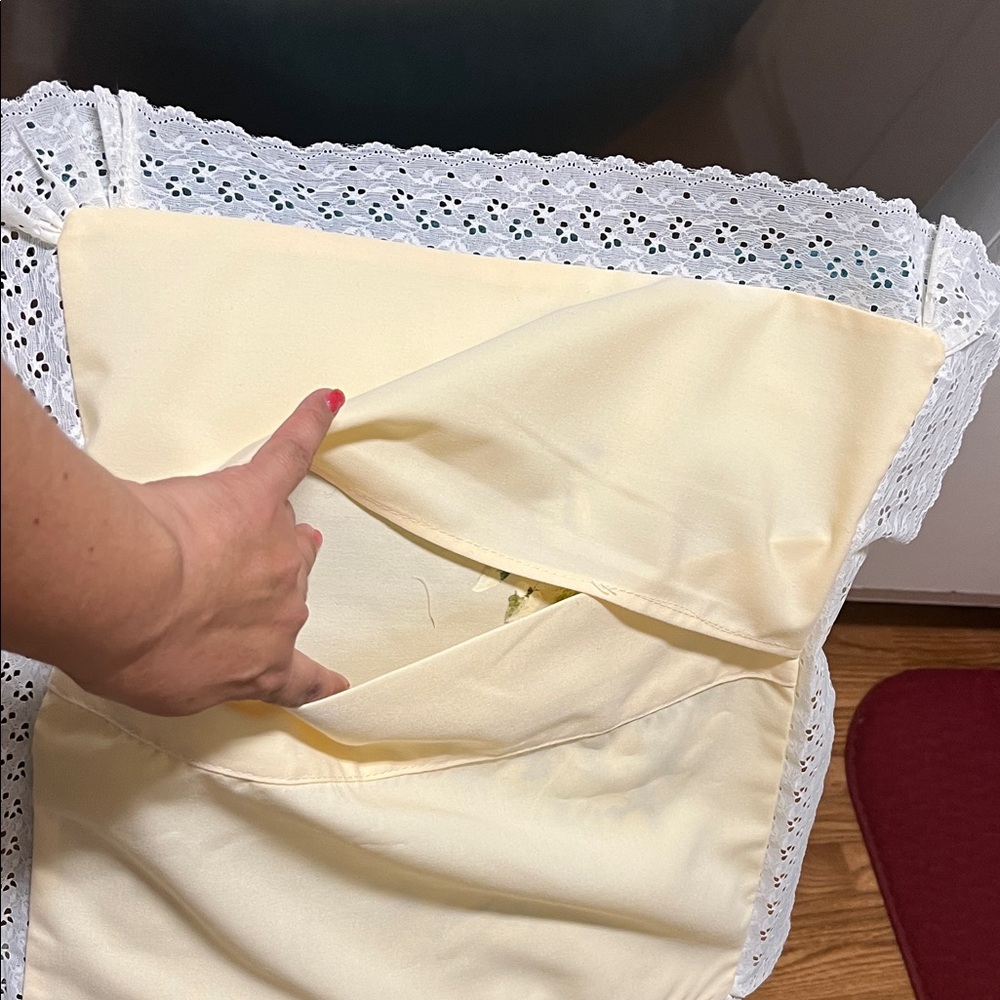 Hand painted Floral Pillow case with Lace Trim - Picture 4 of 9